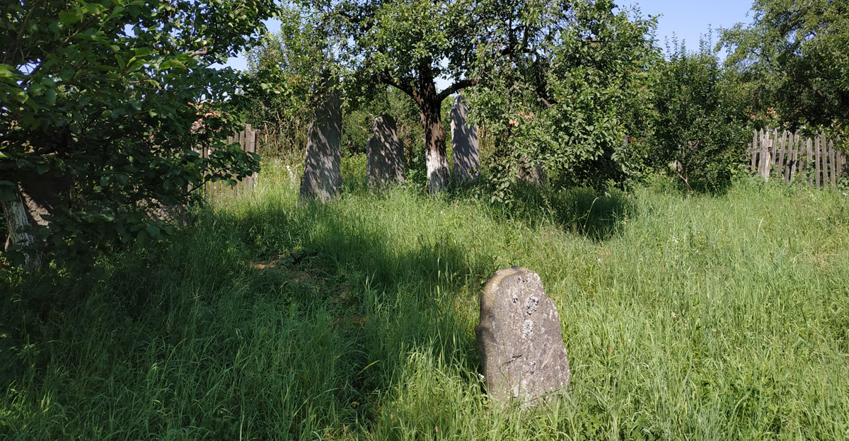 Berehuyfalu Jewish Cemetery