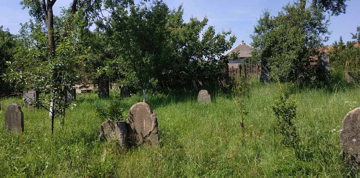 Berehuyfalu Jewish Cemetery