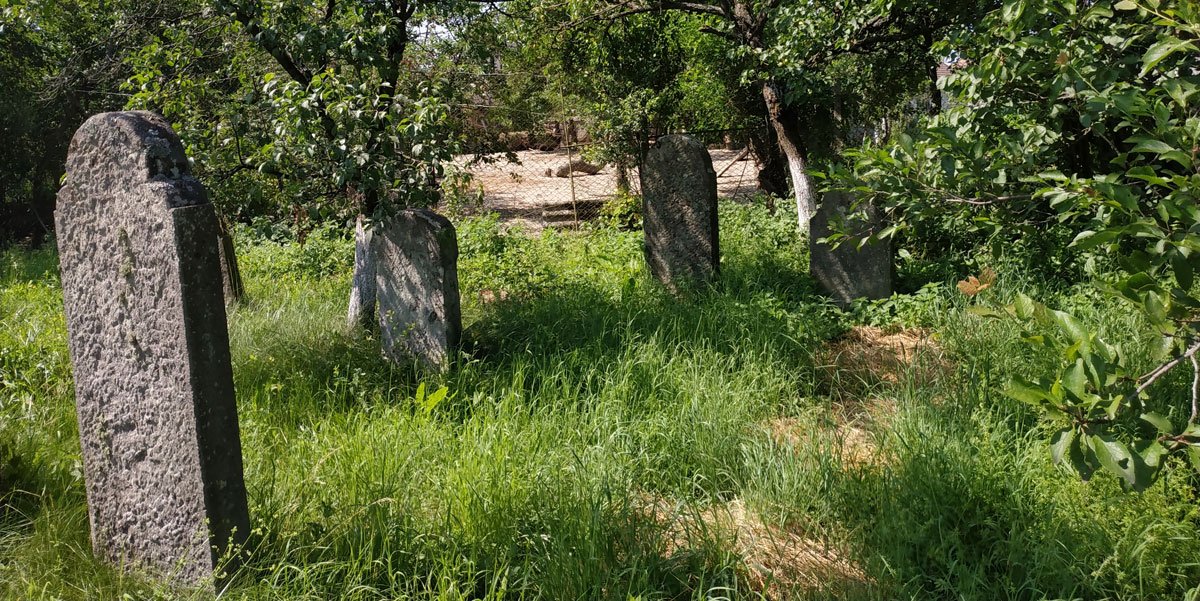 Berehuyfalu Jewish Cemetery