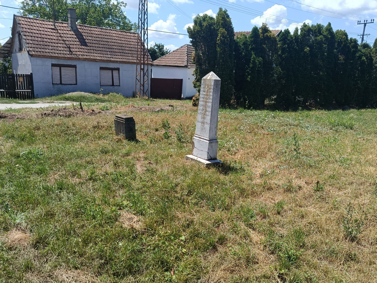 Beska-Jewish-Cemetery-2