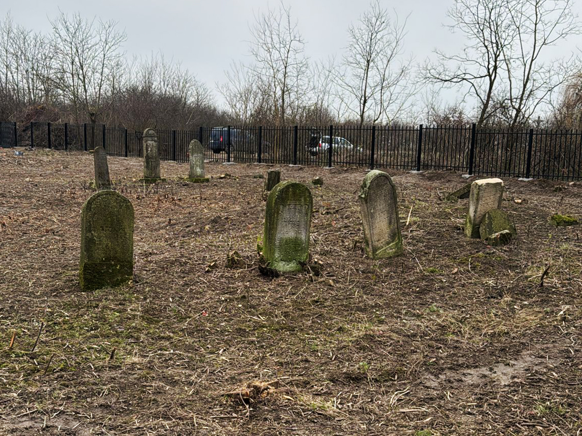 Boghis-Jewish-Cemetery-3