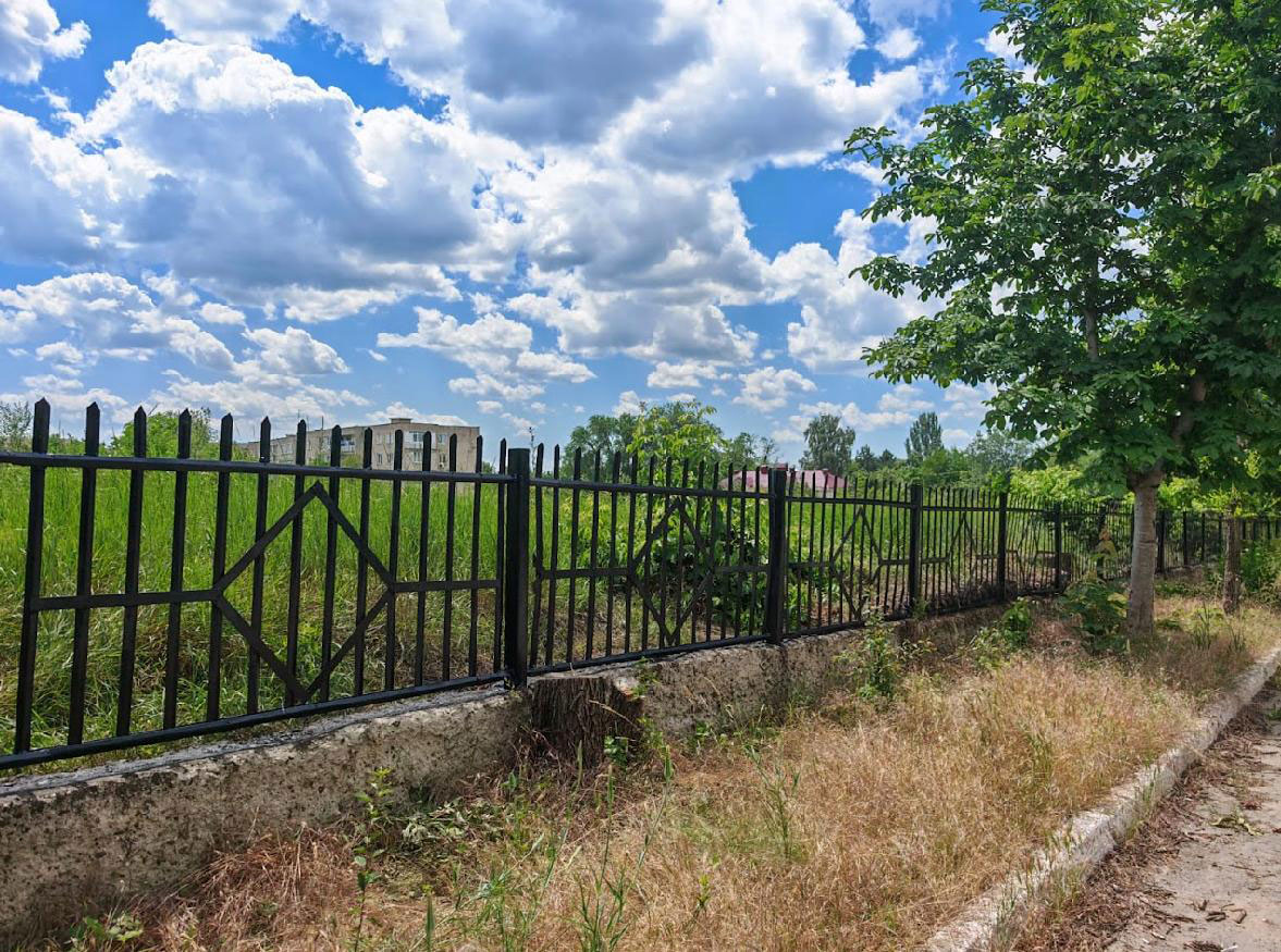 Dubasari-New-Jewish-Cemetery-fenced-esjf-1