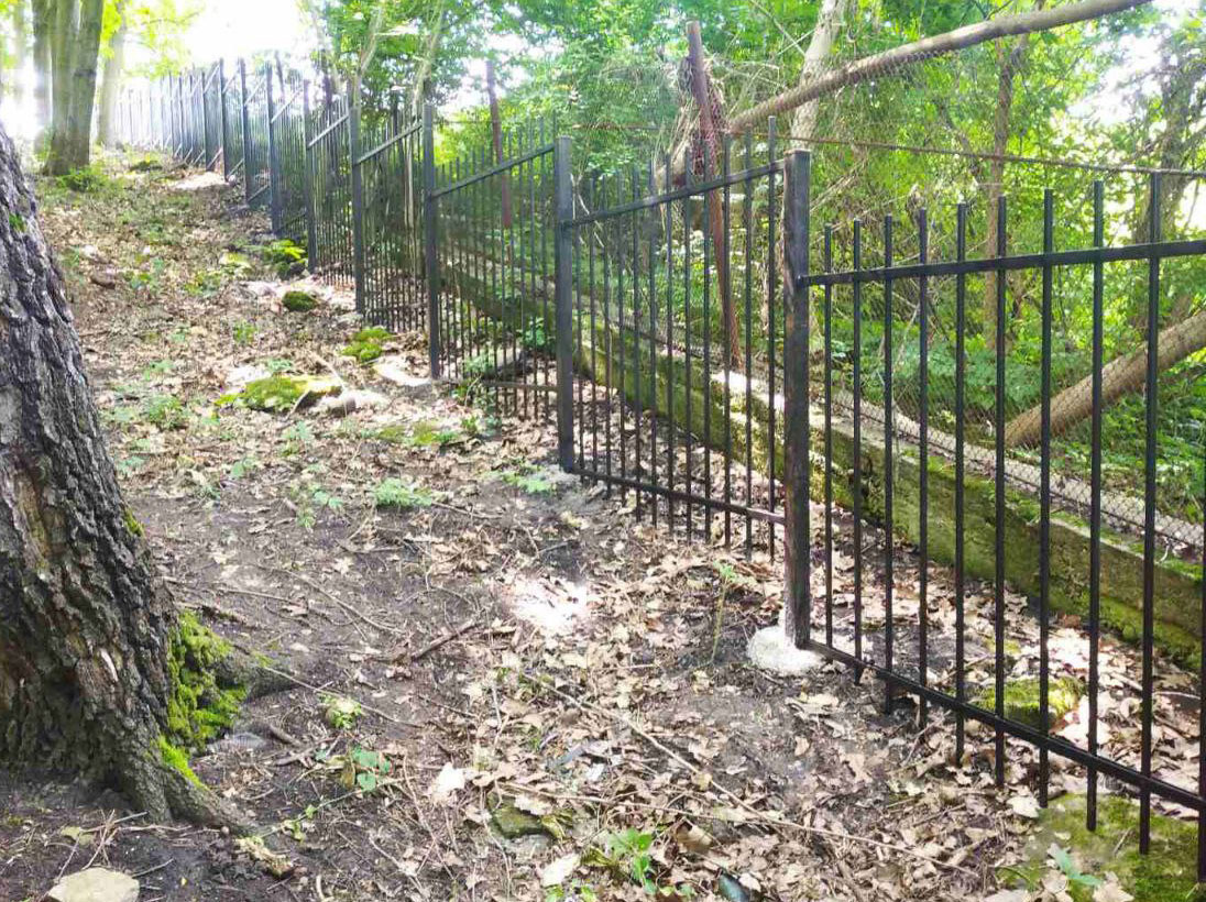 Horodenka-Old-fenced-5