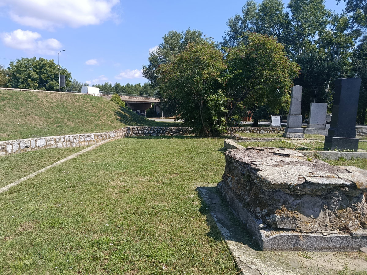 Sabac-Jewish-Cemetery-5