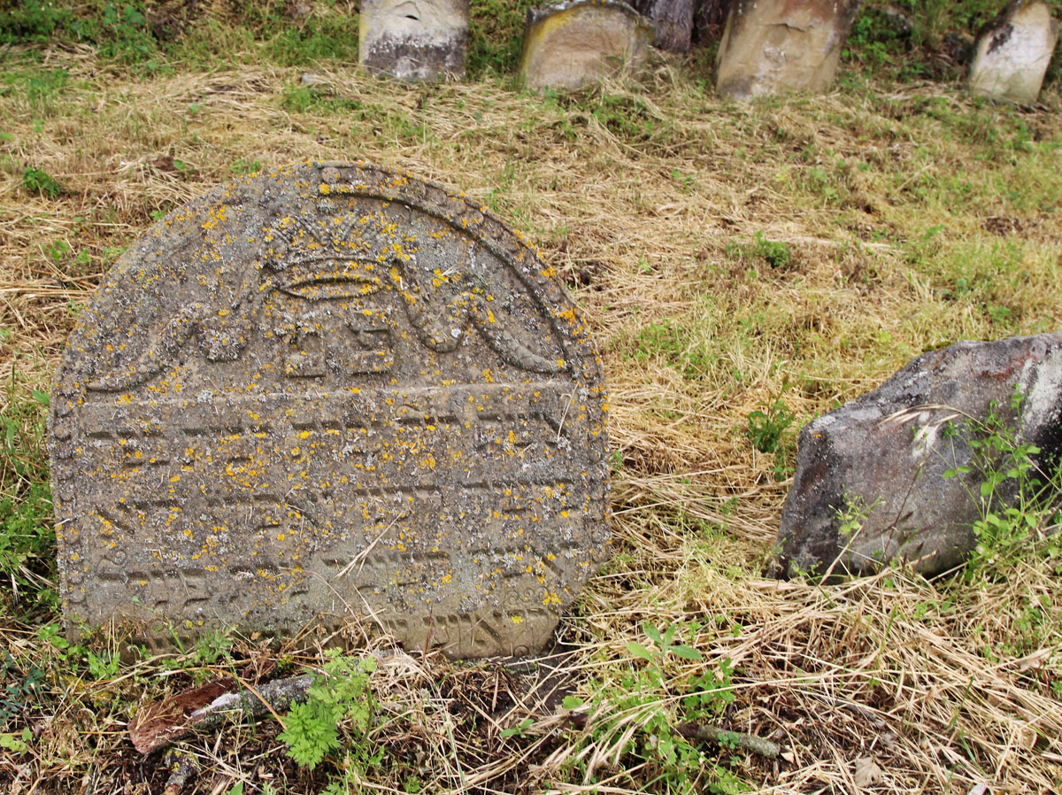 Sastin-Straze-Jewish-Cemetery-11
