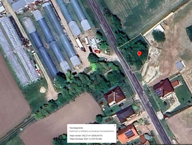 Szabadbattyan-Jewish-Cemetery-perimeter