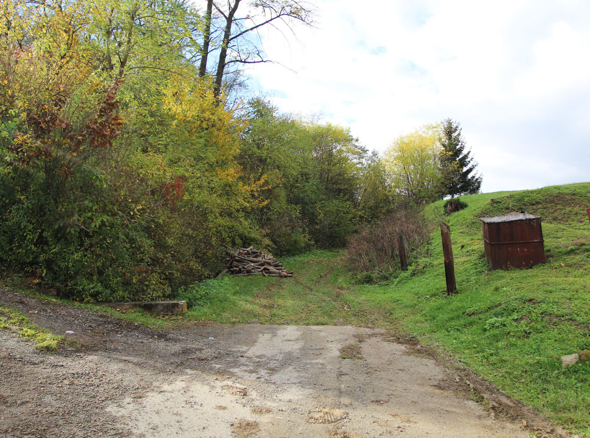 Vysne-Raslavice-Jewish-Cemetery-1