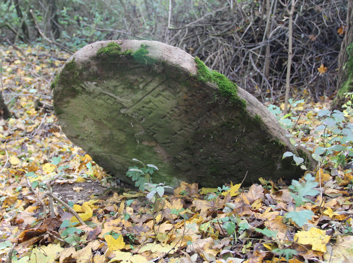 Vysne-Raslavice-Jewish-Cemetery-17